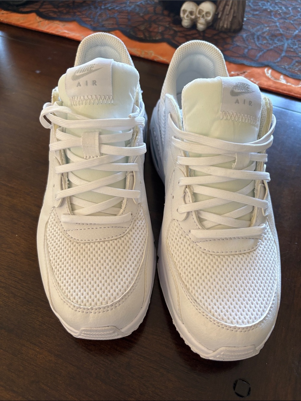 Nike White Woman’s Air Mesh Running Sneakers NWOB